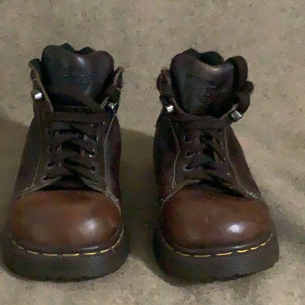 Vintage  Doc Martens  Work Boots UK 7   LEATHER  AW004